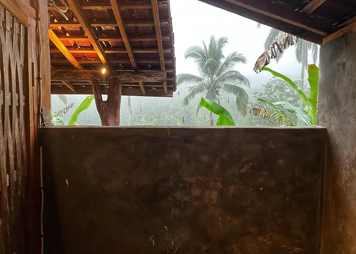 Di Kebun Lodge