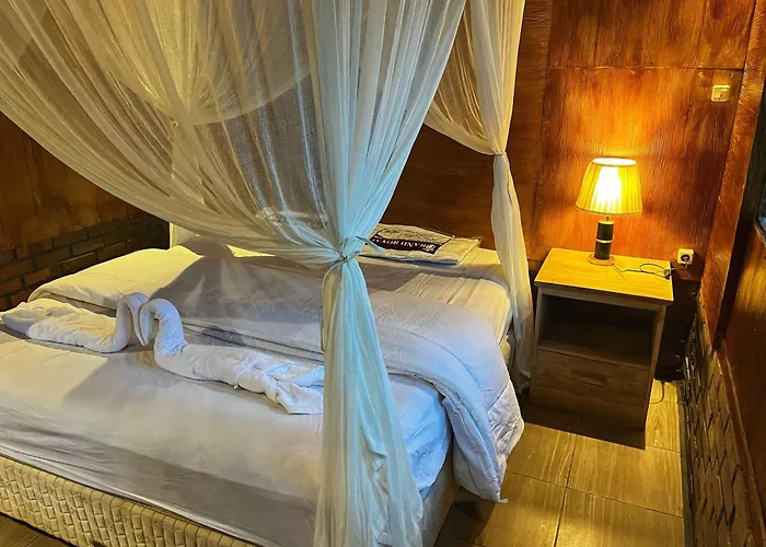 Di Kebun Lodge Blimbing (Bali)