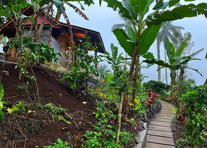 Di Kebun Blimbing (Bali)